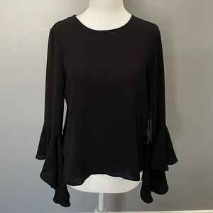 NWT VINCE CAMUTO Cascade Ruffle Sleeve Blouse XS